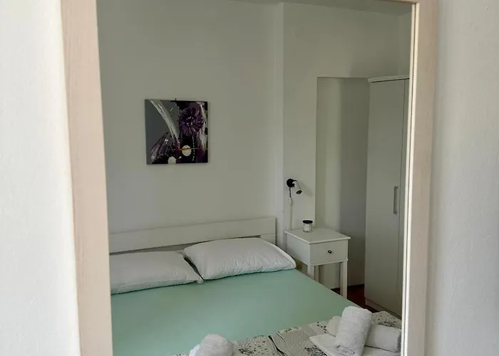 Delfin アパート ザダル